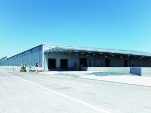 住金システム建築、過去最大物件引渡し　2.4万平方メートル
