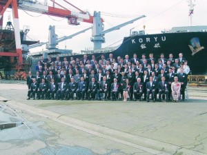 ＰＰＣ、カセロネス鉱が到着　佐賀関で初荷式