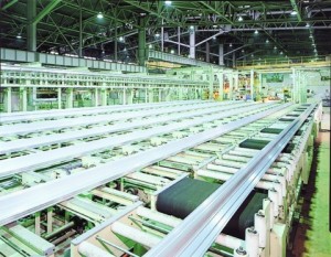 日軽金・日軽金アクト、圧延品加工賃引上げ