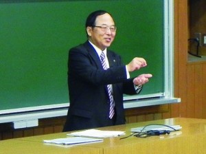 『企業幹部による大学特別講義』　浅野弘明・愛知製鋼専務　鉄づくりの魅力