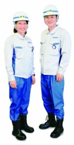 神戸製鋼所、ユニフォームを刷新・統一　女性専用サイズ導入　安全性・機能性が向上