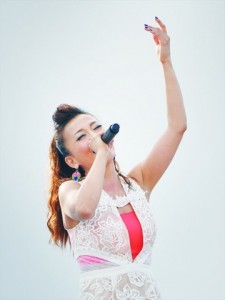 華原朋美さん地元に恩返し　「ゆ～ゆ～カーニバル」