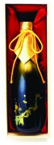 東洋アルミ、干渉色顔料塗装　日本酒を発売