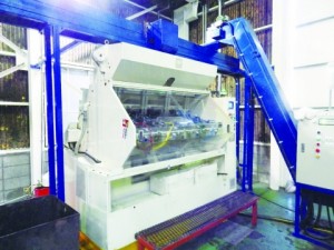 神鋼ボルト、ナット内製率向上