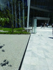 カネソウの「スリットみぞ蓋」、都市環境デザイン向上に貢献「大賞」