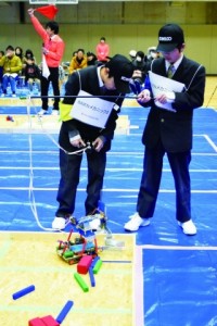 コベルコ建機、中学生レスキューロボットチャレンジ　広大と共催