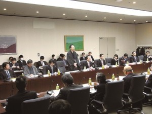 経産省、鉄鋼・非鉄　競争力強化プラン策定