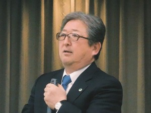 日立金属、３期連続最高益目指す　海外売上比55％へ　15年度