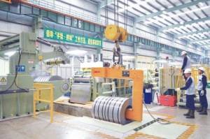 長富不銹鋼中心（蘇州）、新厚物スリッター導入