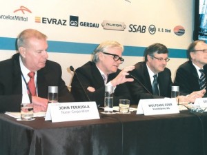 世界鉄鋼協会、エーダー会長が留任