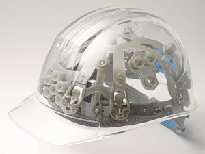 谷沢製作所、蒸れないヘルメット　発砲スチロール不使用の新構造　販売が好調