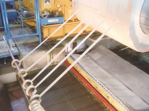 古賀オール、梱包用治具を2種開発　作業時間半減　安全性も向上