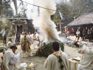 庚申山広徳寺、初護摩会開き　本堂復興祈願