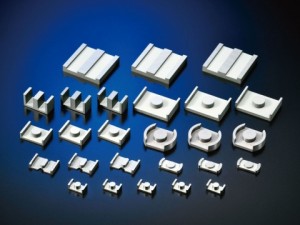 日立金属、高周波特性品を量産化　ソフトフェライトコア材料