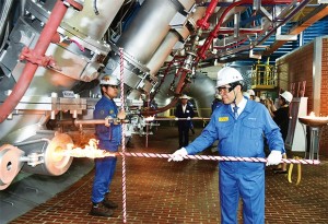 POSCO・光陽第５高炉、改修終え再火入れ