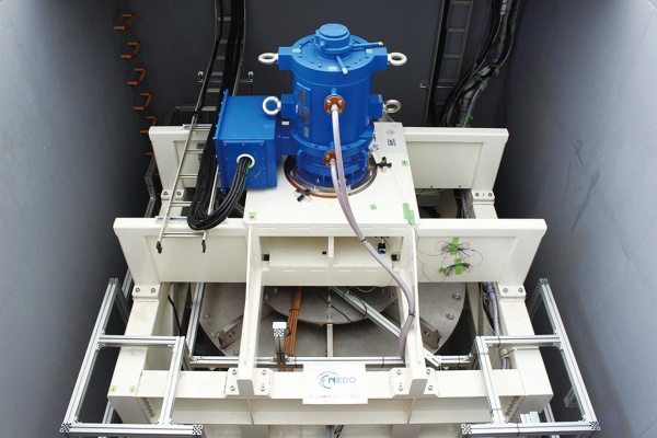 超電導フライホイール蓄電 電力平滑化の有効性確認 実証試験終了