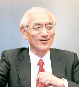 新日鉄住金の新中期経営計画　■進藤孝生社長　鉄の特性、可能性を追求　海外一貫生産拠点拡充へ