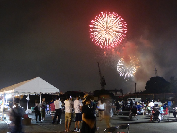 アイ・テック　恒例の花火鑑賞夏祭り