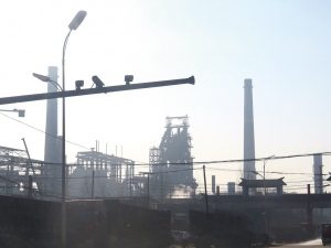 中国鉄鋼企業、「協調減産」の動き広がる