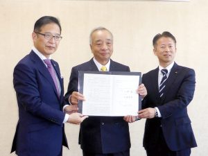 小野建、三重に自前倉庫建設