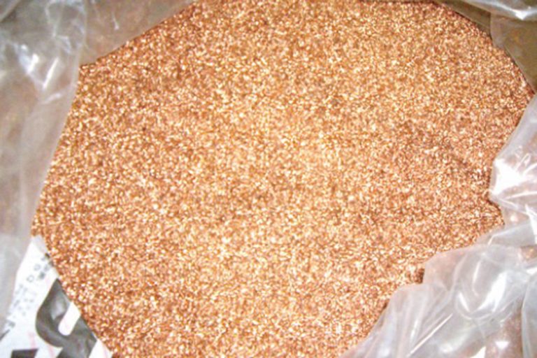 銅ナゲット　メーカー買い気弱く