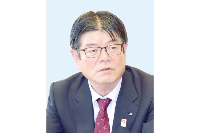 「トップに聞く」住友電気工業　井上　治社長　車載市場の回復見込む　平角巻線、生産能力3倍へ