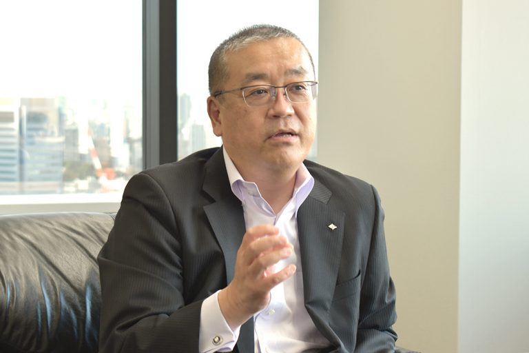 「財務・経営戦略を聞く」神戸製鋼所専務 勝川四志彦氏 鉄鋼下期 数量・構成改善進む アルミ板 実力損益黒字を確保