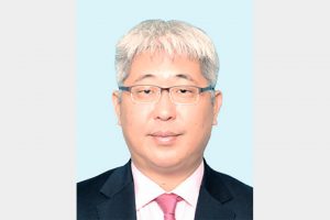 トップに聞く　英トライランドメタルズ　前尾光治良会長　先物受注　人手・電子の両面展開　ＬＭＥ改革は利便性守って