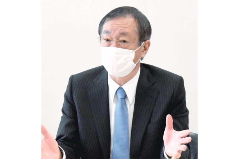 日本鉄鋼業　脱炭素新時代に挑む　日本鉄鋼連盟　橋本　英二会長　水素還元　開発先行　国際競争に打ち勝つ　技術確立へ官民挙げ総力戦