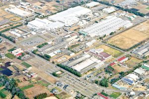 企業研究シリーズ　古河電気工業・三重事業所（上）　主力製品の一大事業拠点　モビリティー情報・エネ融合　社会基盤を創出へ