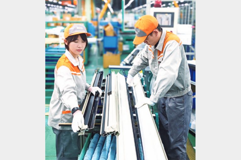 脱炭素社会へ　切り抜く未来　非鉄編（9）サッシ　窓の高断熱化、90％省エネ　安全住居で環境負荷低減へ