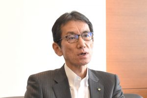 鉄鋼新経営　2030年に向けて／日本製鋼所　宮内直孝氏／営業益200億円を常態化／3事業を早期収益化へ／持ち株会社化や社名変更も検討