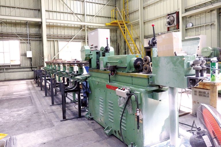 坂野興業　新直線切断機が本稼働　浦安第二倉庫、加工販売3倍目指す　