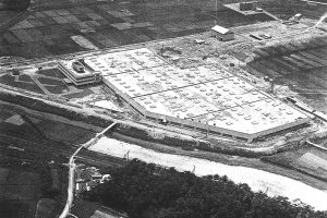 企業研究シリーズ／住友電気工業・横浜製作所（上）／情報通信製品の一大拠点／超多心ケーブル低損失ファイバー　大容量通信を支える
