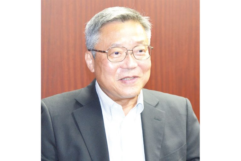 「新生・日鉄鋼板」発足から1年／飯島敦社長に聞く／利益成長へ構造対策断行／八千代で生産中止、鋼板加工は再構築