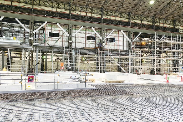 大阪鋼圧　レベラー基礎工事完了