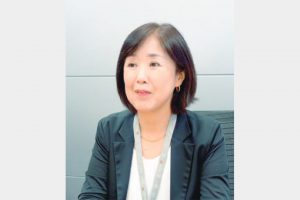 鉄鋼業界で働く／ベテラン女性営業職編　インタビュー（下）／さらなる社会の変化願う