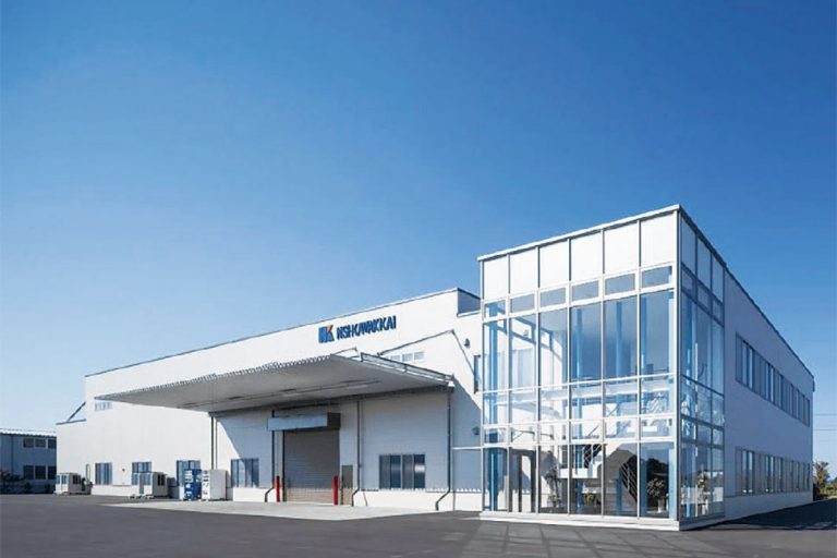 つなぐ、企業の未来／事業承継、Ｍ＆Ａのいま／特殊鋼流通企業の事例／加工力と販売網　相互利益／地場業者に発注、事業継続も支援