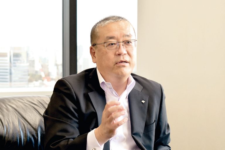 財務・経営戦略を聞く／神戸製鋼所取締役　勝川四志彦氏／構成改善し安定収益確保／国内新ライン認証進める