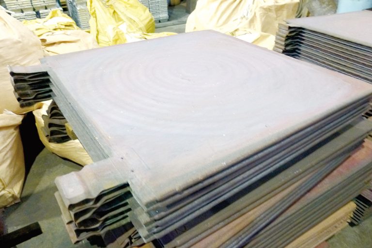 点検　非鉄景気／10―12月／ベースメタル／軽圧品・サッシ