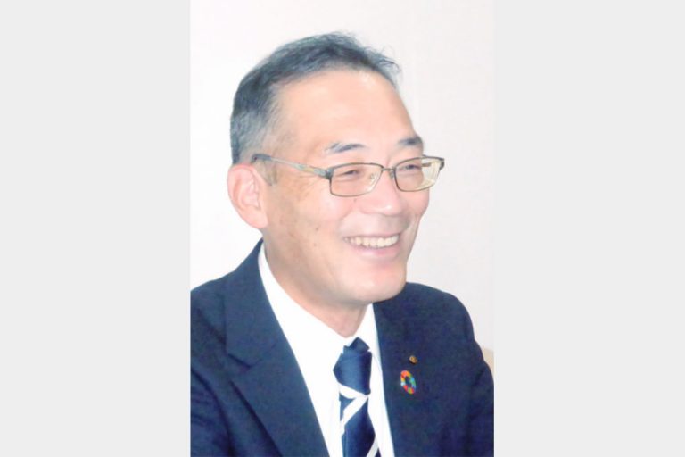 中部鋼鈑、エコアーク導入の狙い／重松 久美男社長に聞く／理想の 電気炉 年間粗鋼最大85万トンへ