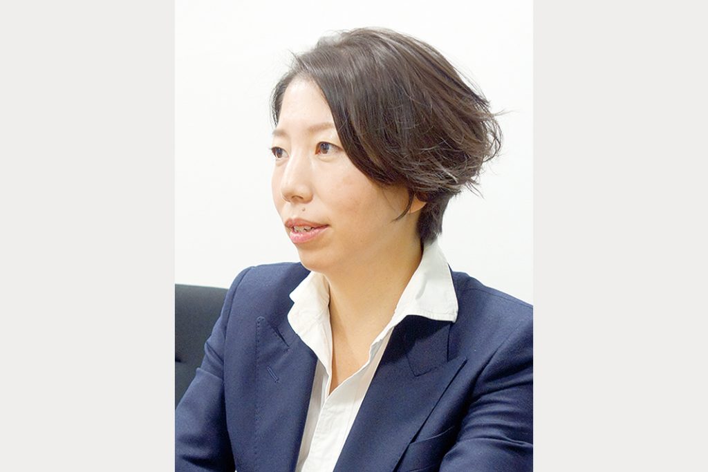 鉄鋼業界で働く／女性営業職編／インタビュー（下）／管理職登用、意欲と悩み