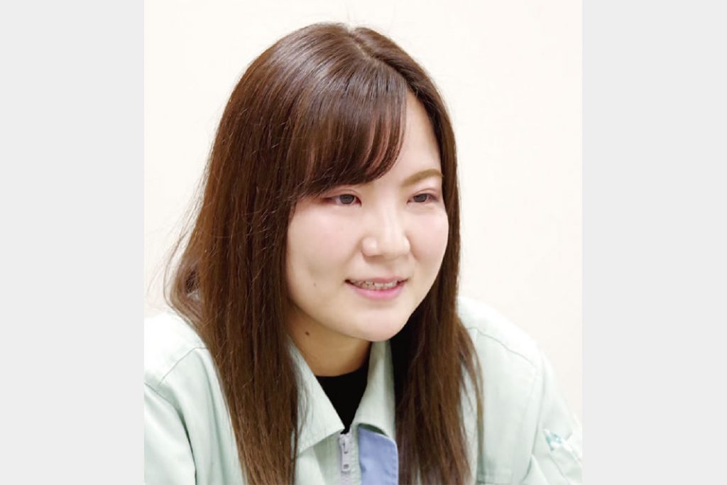 鉄鋼業界で働く／女性営業職編／インタビュー／鉄を通じ海外と関わる