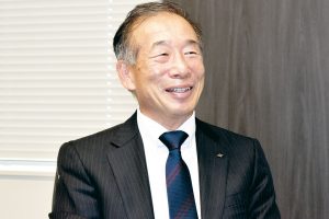 需要家トップに聞く／コベルコ建機　尾上善則社長／遠隔操作などＩＣＴ強化／生産能力不足、五日市以外も活用