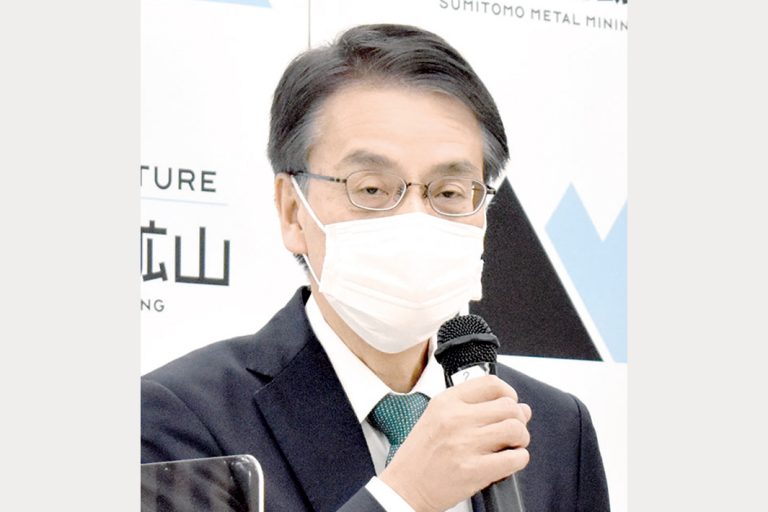 住友金属鉱山・新中計発表　野崎社長、一問一答／電池材で新工場検討／鉱山投資見据え財務強化