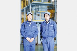 鉄鋼業界で働く／女性開発職編／インタビュー（下）／一つずつ地道に課題解決