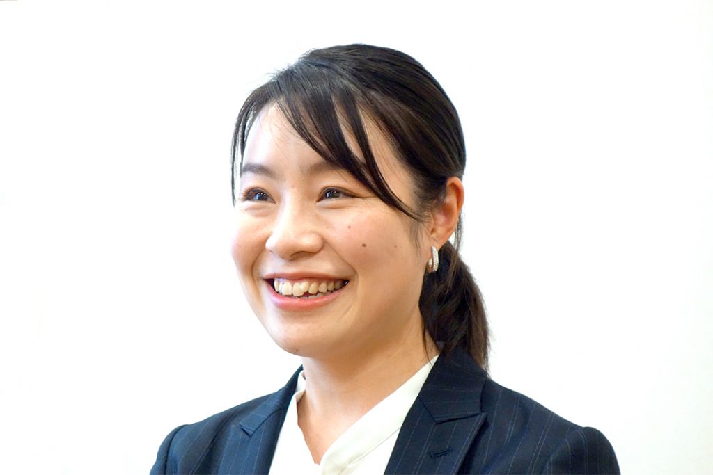 鉄鋼業界で働く／女性営業職・課長補編／インタビュー（下）／計画立て定時で結果残す