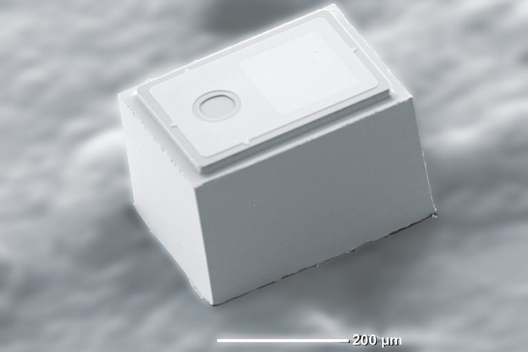 大同特殊鋼　点光源ＬＥＤ　新ライン本稼働　生産能力倍増月200万個