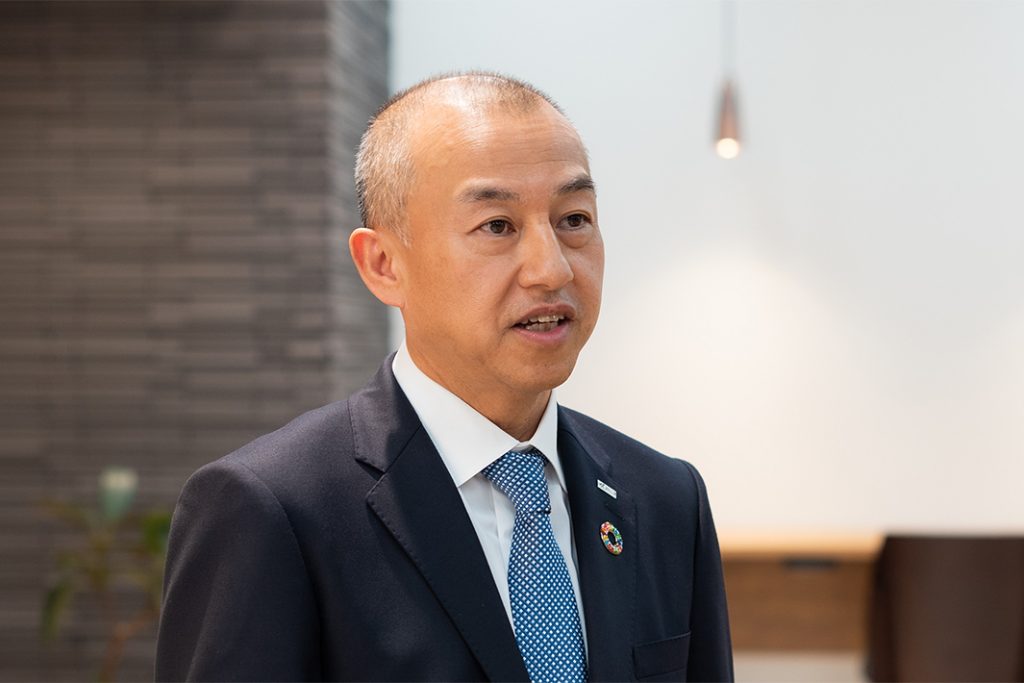 総合商社　金属トップに聞く／双日／金属・資源・リサイクル本部長　松浦　修氏／リサイクルなどで新事業／供給網に寄与する案件参画