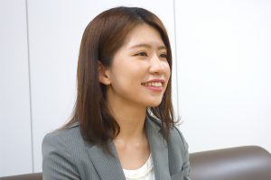 鉄鋼業界で働く／女性営業職編／インタビュー（上）／日本のものづくりに関わる